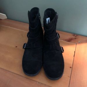 Ugg women’s suede boots